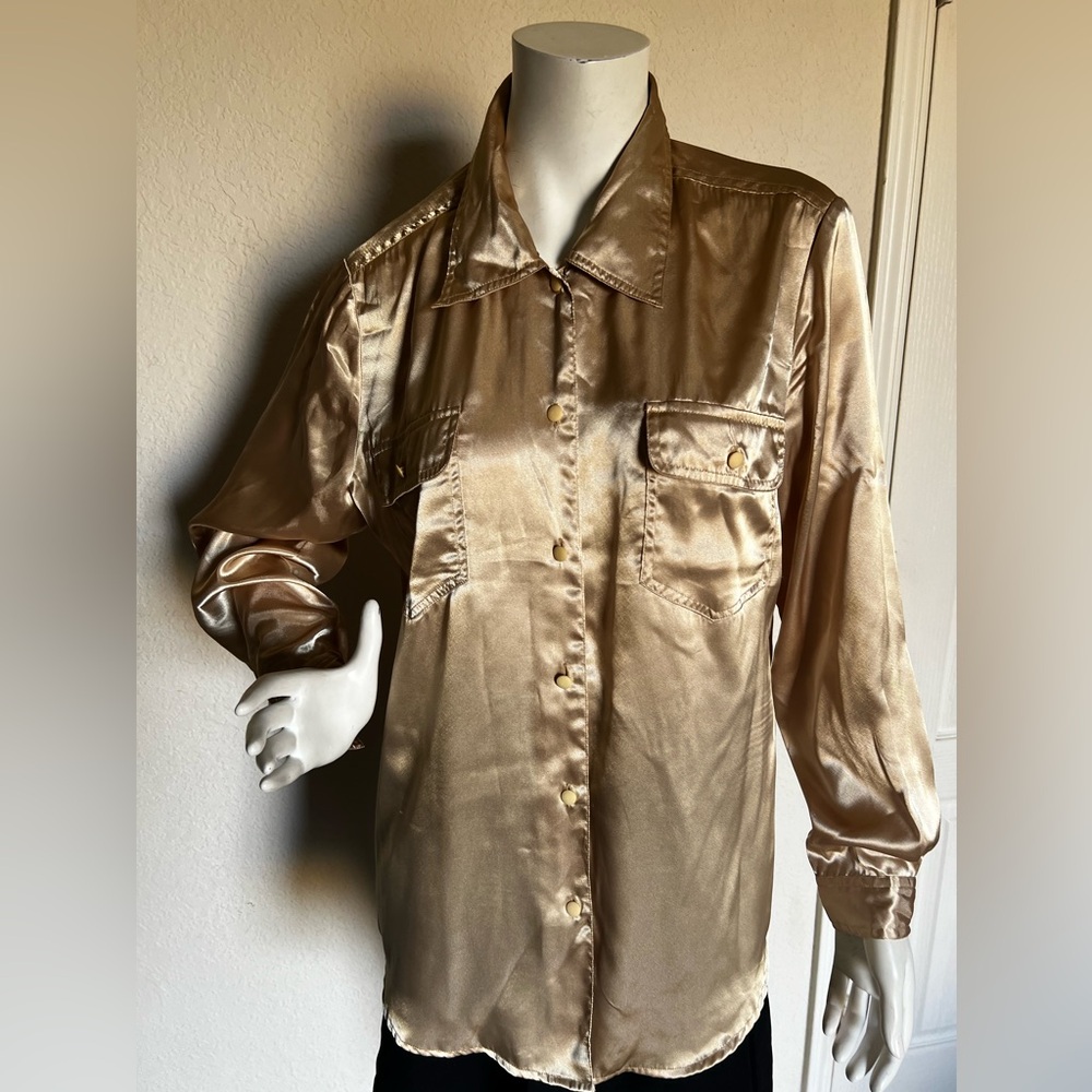 Witt collection shirt size M